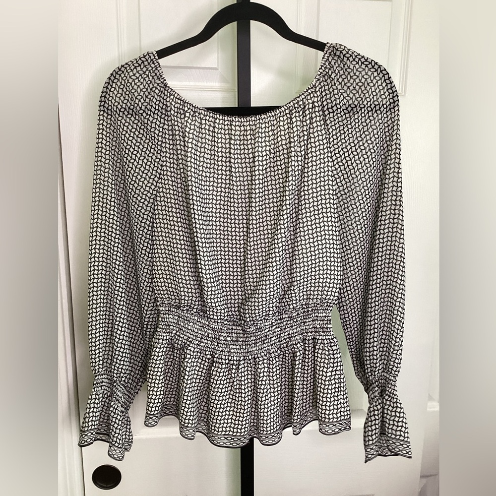 SALE - Max Studio Black/White Blouse, size M - Picture 4 of 4